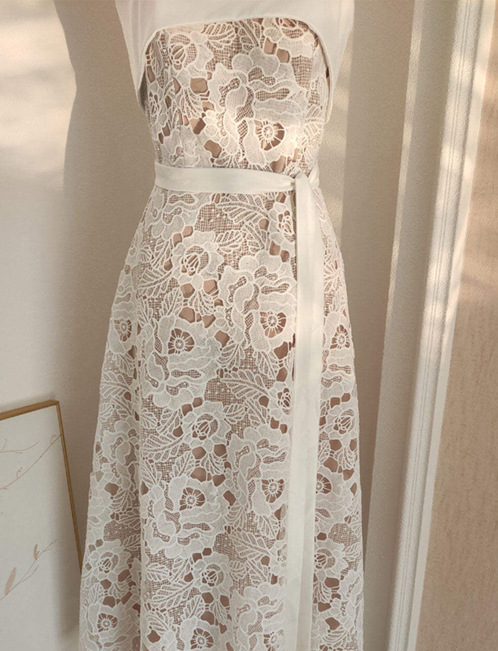 White Lace Spaghetti Strap Gown Party Dress